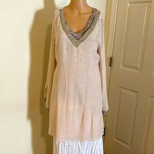 NWT 2 Piece Cream Tunic With Beadswork Size Medium